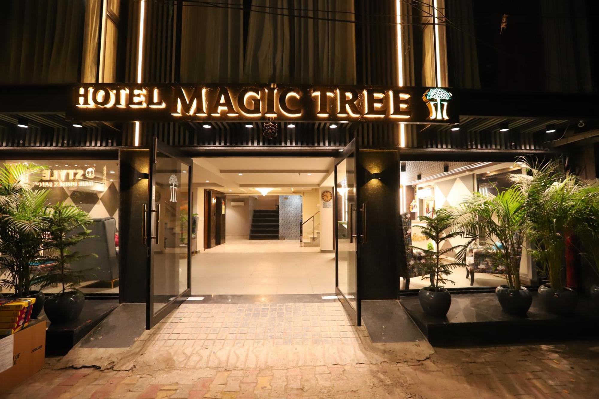 Hotel The Magic Tree - Paharganj Нью-Дели Экстерьер фото
